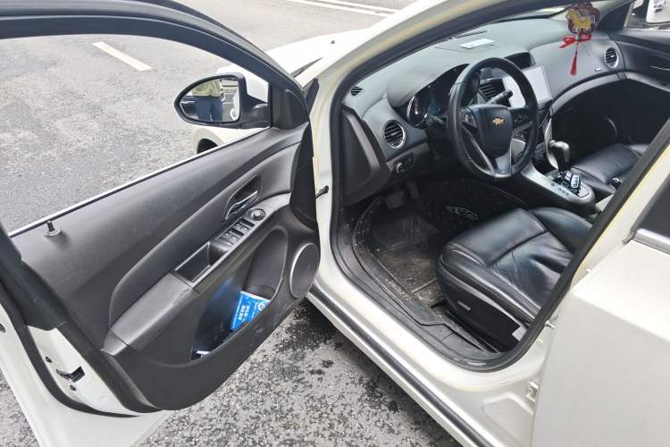 Used Chevrolet Cruze 2011 1.8L SX Automatic Transmission