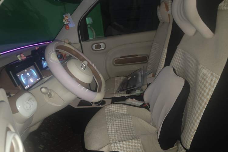 Used Bestune Pony 2026 222km Colorful Horse
