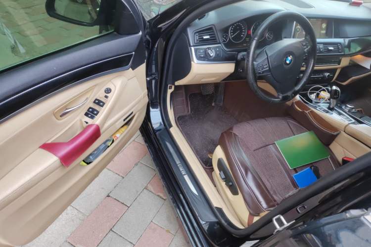 Used BMW 5 Series 2014 520i Elegant Edition