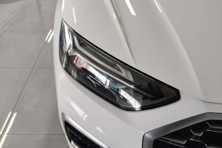 Used Audi Q5L 2022 40T Luxury Dynamic Model Right Front Headlight