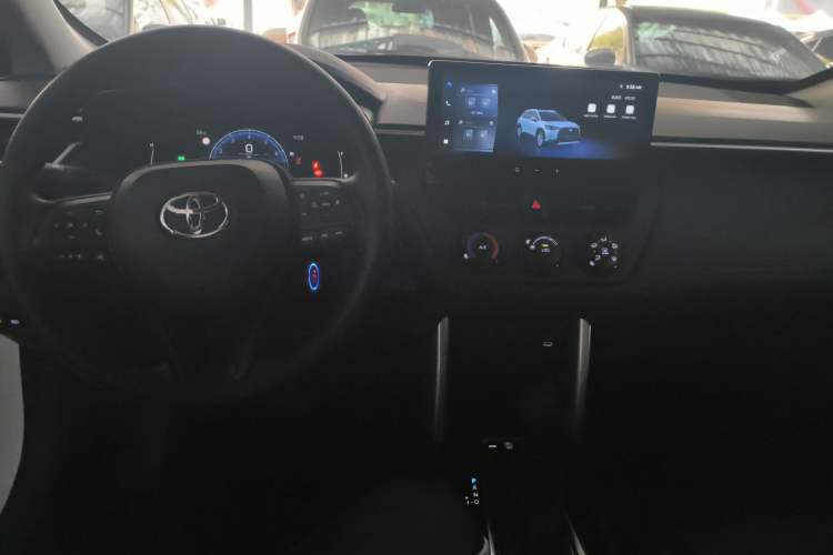 Used Toyota Corolla Cross 2023 2.0L Pioneer Edition Center Console