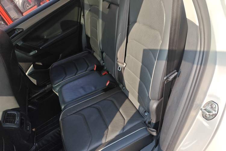 Used Volkswagen Tiguan L 2017 380TSI Automatic All-Wheel-Drive Flagship Edition
