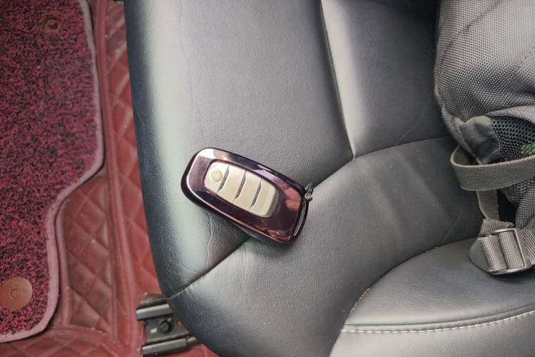 Used Hongqi H5 2018 30TD Dynamic Edition
