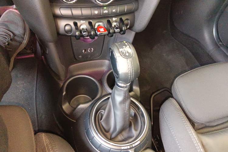 Used MINI 2016 1.5T COOPER Gear Lever