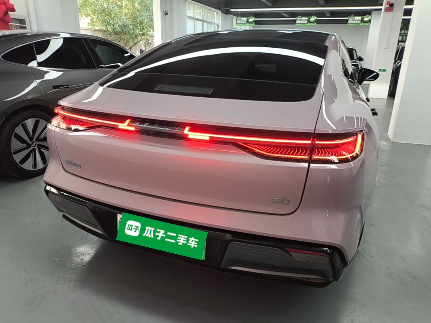 Geely Galaxy E8 2024 665 km Range Rear-Drive Starship Long-Range Version — снимка 5