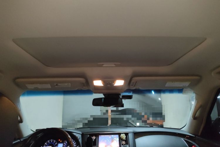 Used Infiniti QX80 2013 5.6L 4WD
