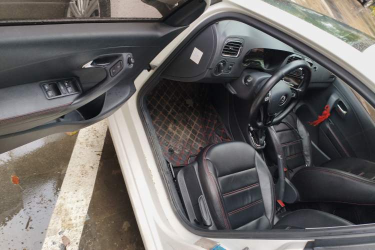 Used Volkswagen Polo 2018 1.5L Automatic Enjoyment Model Driver Seat