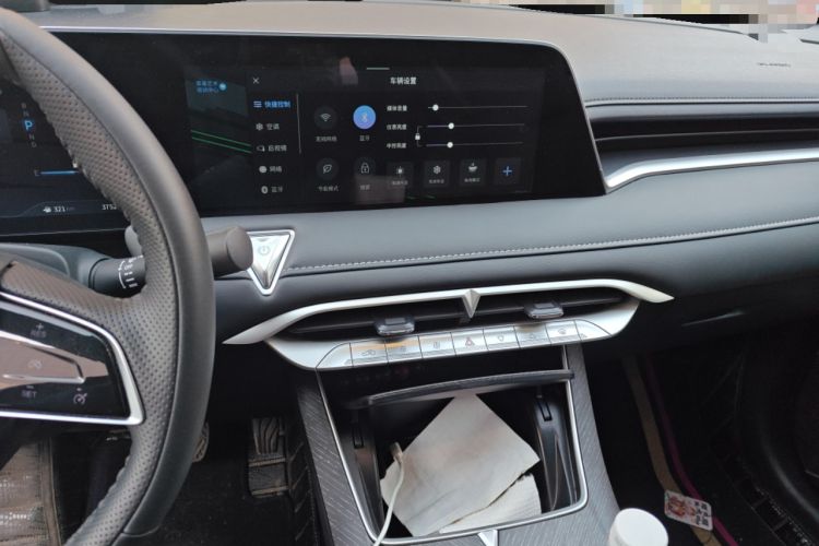 Used Venucia V 2022 260T Black Horse Edition · Idol Audio And AC Panel