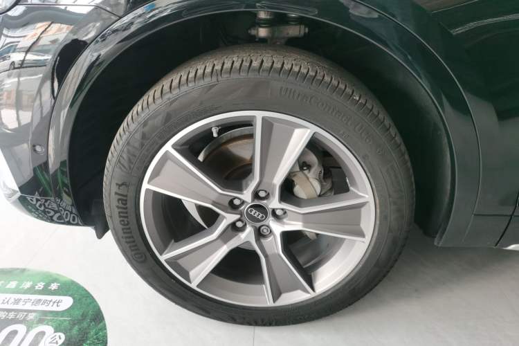 Used Audi Q5L 2022 Updated 45T Luxury Dynamic Version
