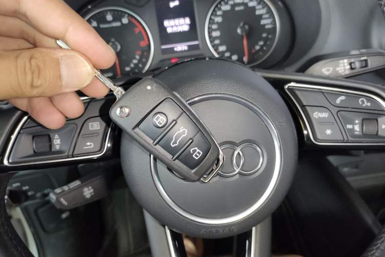 Used Audi A3 2020 Limousine 35 TFSI Fashion Edition China VI Emission Standard