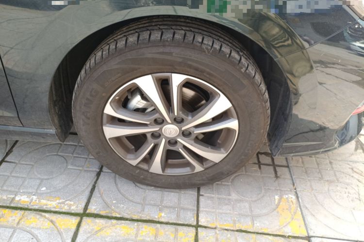 Used CHANGAN Eado 2024 PLUS Blue Whale NE 1.4T GDI DCT High-Energy Edition Right Front Wheel Hub