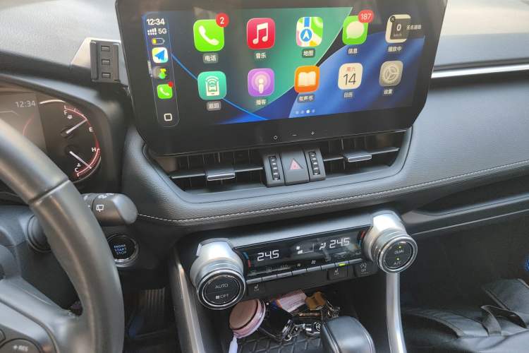 Used Toyota RAV4 2021 2.0L CVT Two-Wheel Drive Fashion PLUS Edition
