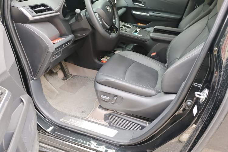 Used Toyota Sienna 2024 2.5L Hybrid Prestige Deluxe Edition