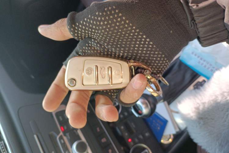 Used Audi Q3 2016 35 TFSI quattro all-wheel-drive style model
