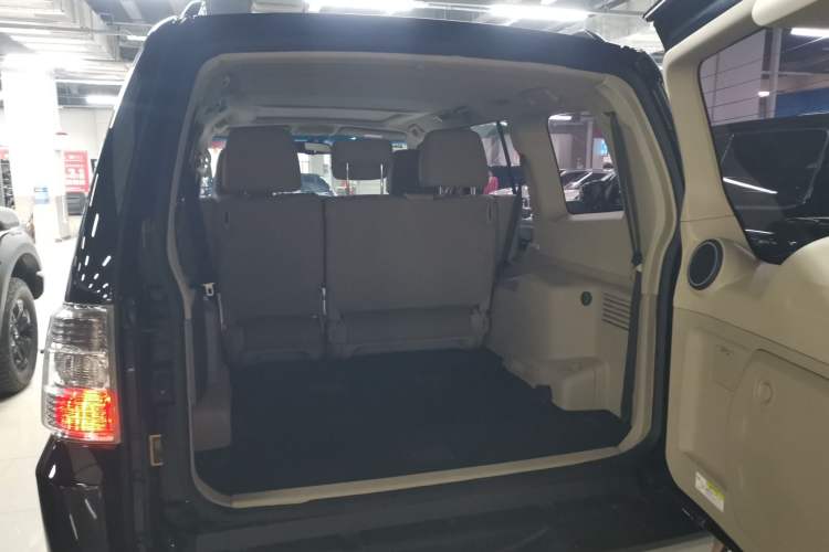 Used Mitsubishi Pajero 2018 V97 3.8L 5-Door GLS Sunroof – Middle East