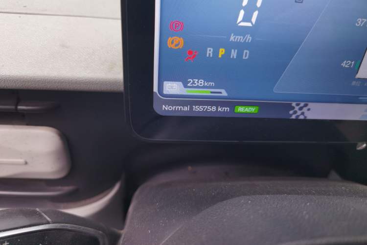 Used SAIC MAXUS Dana V1 2024 V1 Short Wheelbase Low-Roof Multi-Function Version (51 kWh) Odometer Close Up