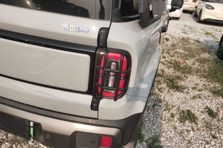 Used Baojun Spark EUV 2024 Prestige Edition 4 Seats Right Rear Taillight