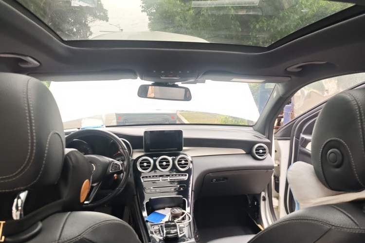 Used Mercedes-Benz GLC 2016 GLC 200 4MATIC Headliner