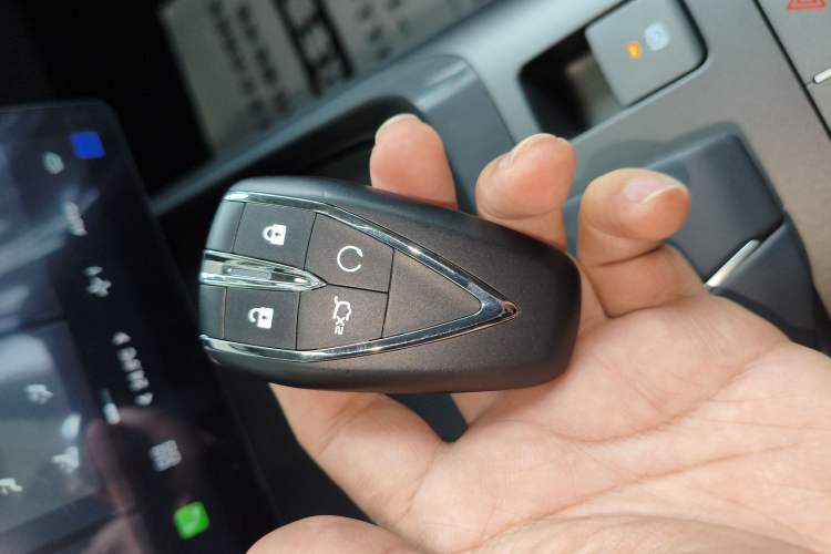 Used CHANGAN Eado 2025 Blue Whale 1.5T 500Bar Prestige Model
