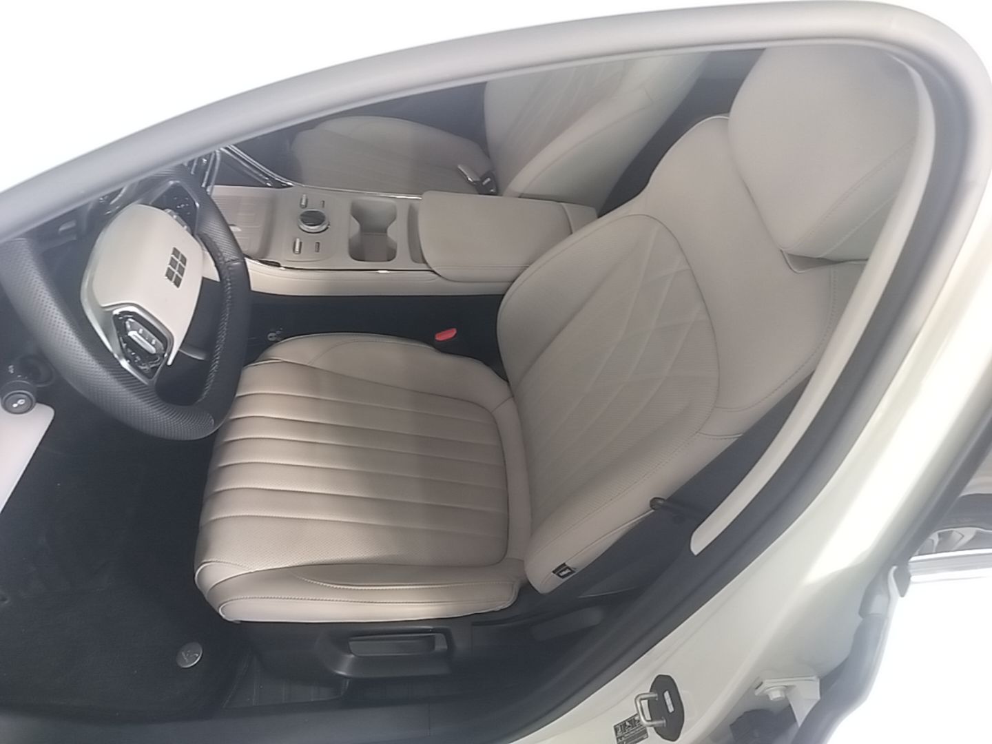 Geely Galaxy Stellar 6 2026 Model 60km Exploration Edition — снимка 17