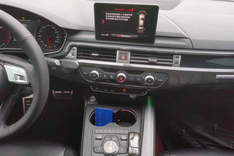 Used Audi A4L 2019 40 TFSI Ambition China VI
