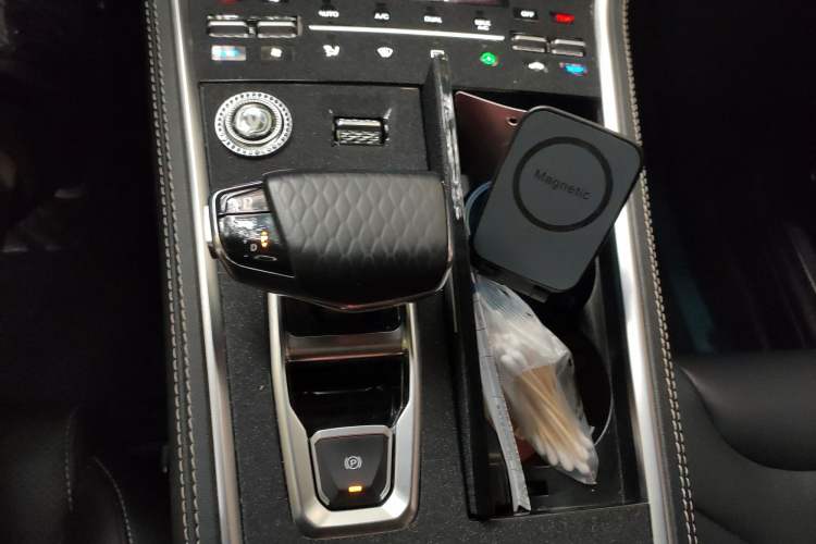 Used CHANGAN CS85 COUPE 2019 1.5T DCT Dynamic Version China VI Standard