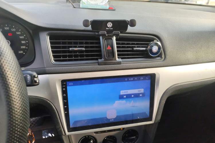 Used Volkswagen Lavida 2013 1.6L Automatic Fashion Edition
