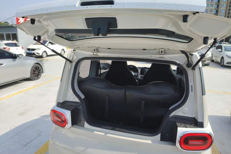 Used Wuling Hongguang MINIEV 2024 3rd Generation 215km Advanced Version
