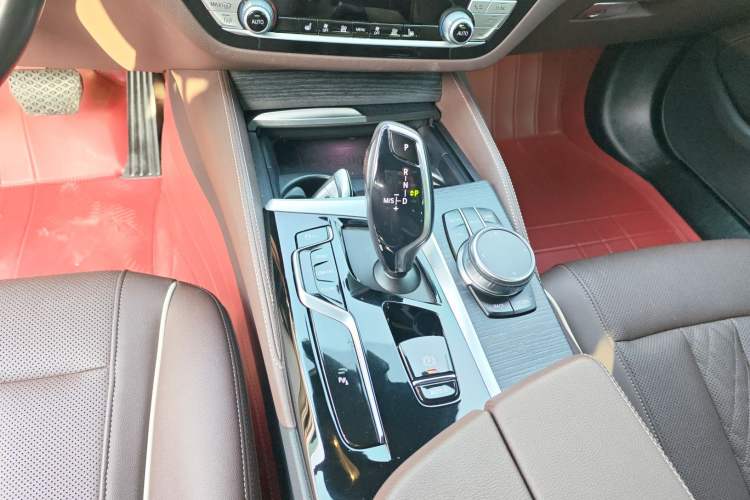 Used BMW 5 Series 2022 Restyled 530Li Leading Edition M Sport Package