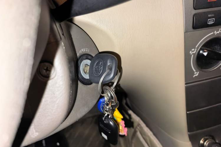 Used Toyota Corolla EX 2011 1.6L Automatic Luxury Edition Vehicle Key