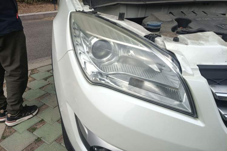 Used Changan CS35 2014 1.6L Automatic Luxury Model China IV Standard