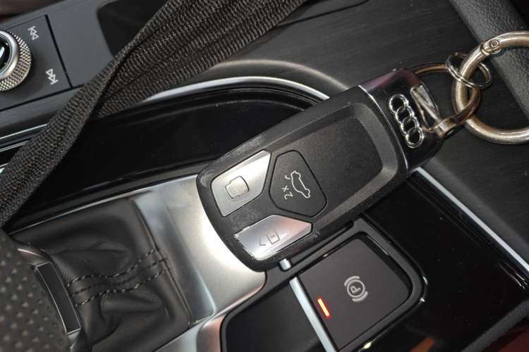 Used Audi A4L 2024 40 TFSI Luxury Dynamic Edition (Starry Night Version)