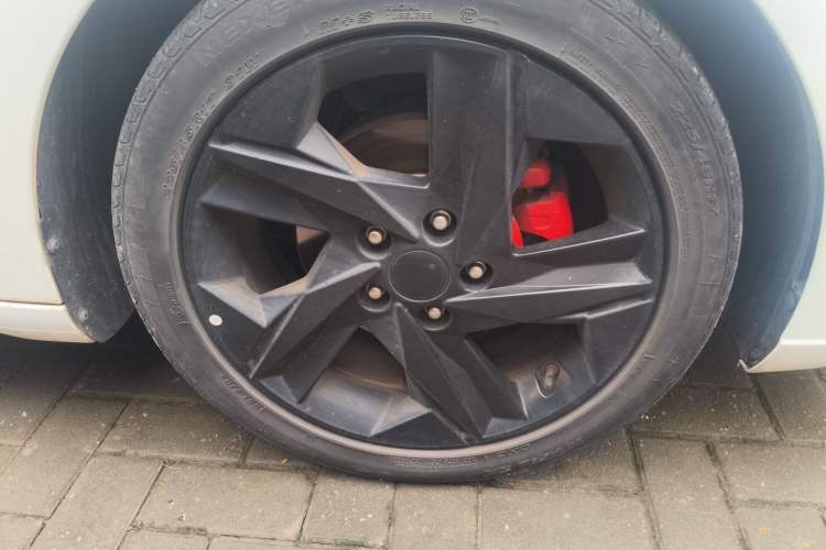 Used Hyundai Elantra 2022 1.5L CVT 20th Anniversary Edition Right Front Wheel Hub