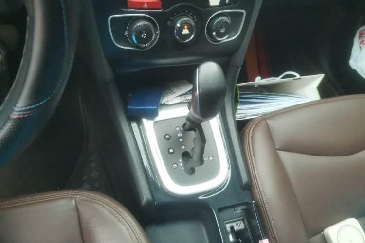 Used Citroen C4L 2014 1.8L Intelligent Drive Automatic Enjoyment Model Gear Lever