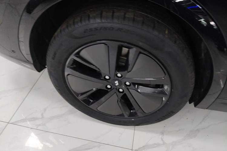 Used Li Auto L7 2024 Pro Model Right Rear Wheel Hub