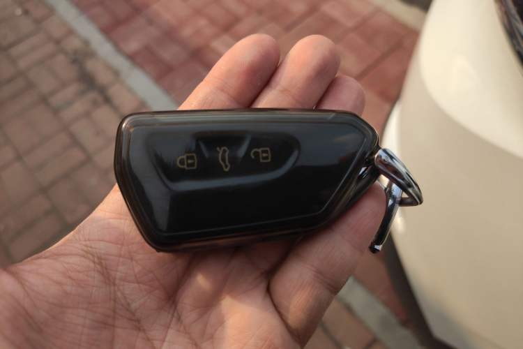 Used Volkswagen ID.4 CROZZ 2022 Standard Range PURE Edition Vehicle Key