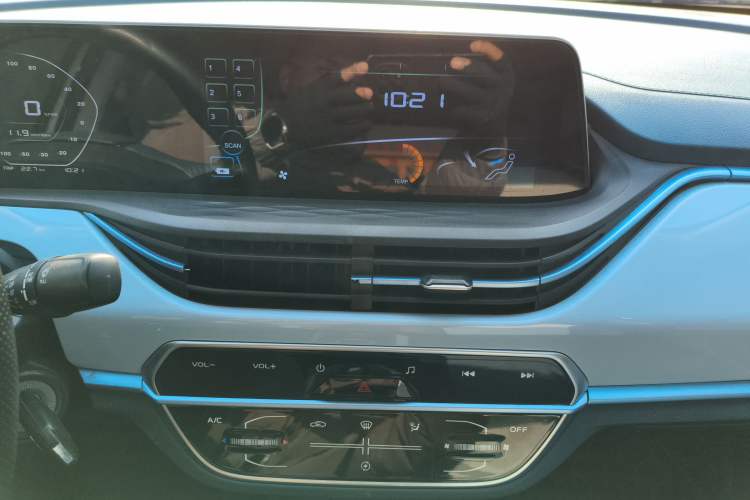 Used Oshan Benni E-Star 2022 Qingxin Edition Colorful Model Lithium Iron Phosphate
