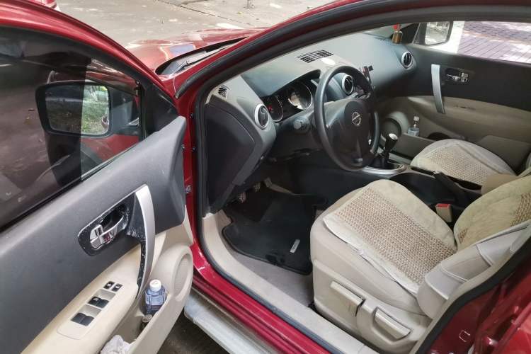 Used Nissan Qashqai 2011 2.0 XL Fire 6MT 2WD
