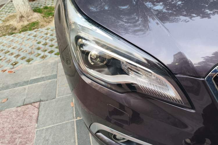 Used Buick Envision 2014 28T All-Wheel-Drive Versatile Sports Flagship Edition Right Front Headlight