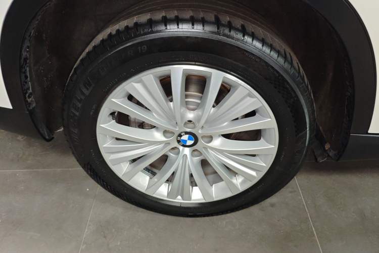 Used BMW X5 2014 xDrive35i Elegant Edition Exterior 5