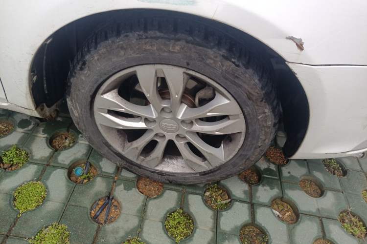 Used Geely Auto Emgrand 2016 Sedan 1.3T Manual Upward Edition
