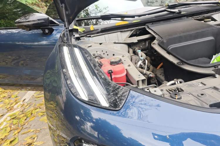 Used Zeekr 001 2023 WE Edition 100 kWh Right Front Headlight