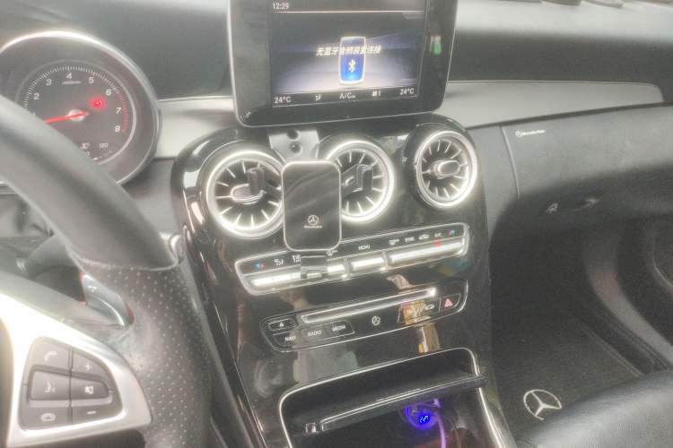 Used Mercedes-Benz C-Class 2018 C 200 Sport Edition Audio And AC Panel