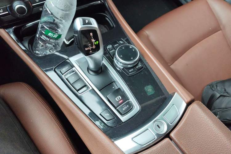 Used BMW 5 Series GT 2014 528i Leading Model Gear Lever