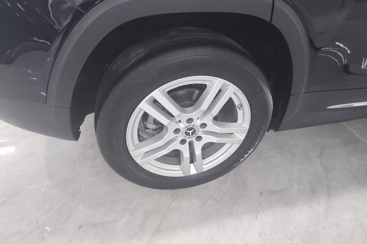 Used Mercedes-Benz GLB 2023 GLB 220 Sport Edition Right Rear Wheel Hub