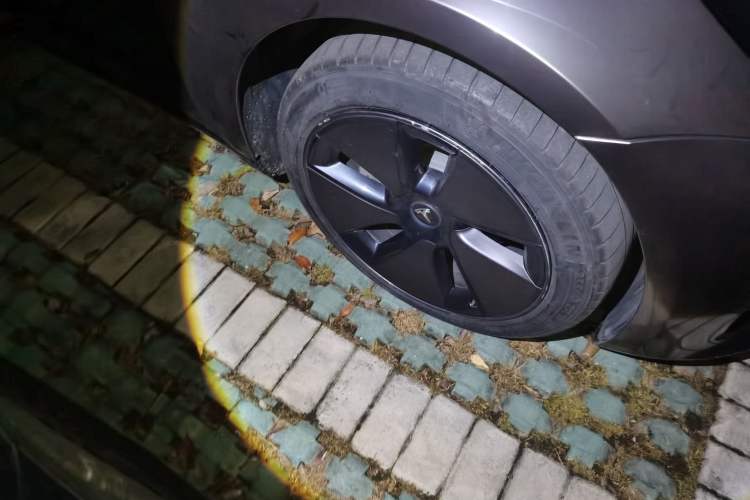 Used Tesla Model 3 2023 Rear-Wheel-Drive Version
