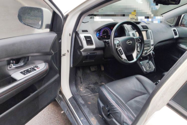 Used BYD S6 2014 2.4L Automatic Prestige 5-Seater