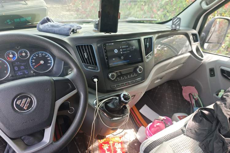 Used Foton Toano 2020 2.0T Multi-Function Extended Wheelbase Mid-Roof 5/6/7-Seater with Rear Dual Tires China VI Emission Standard F20TC3
