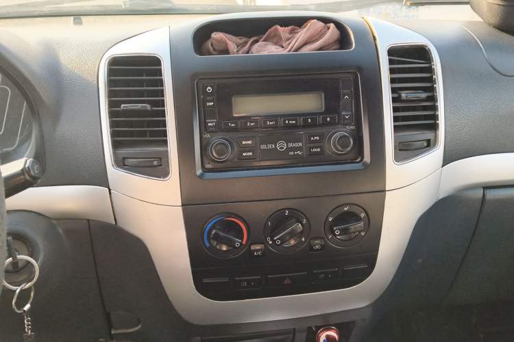 Used Golden Dragon Hiace 