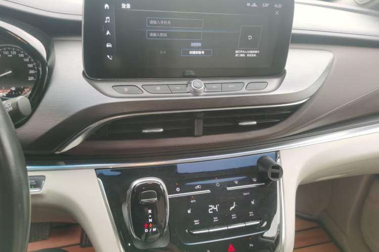 Used Buick GL8 2023 Land Executive Class 652T Luxury Model Audio And AC Panel